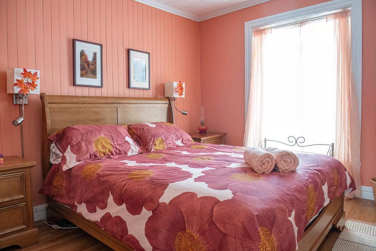 Bed & Cafe Petit Papillon Bed & Breakfast Grandes-Bergeronnes Ngoại thất bức ảnh