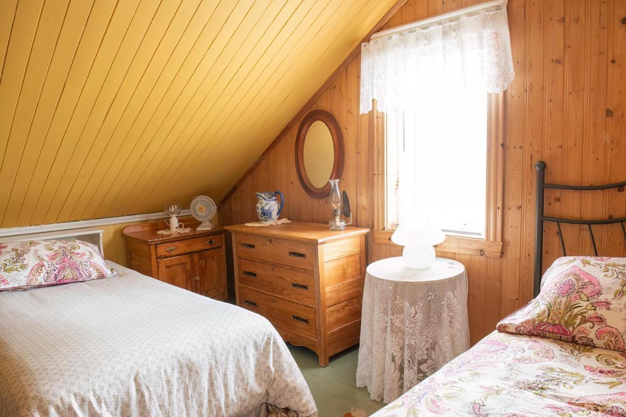 Bed & Cafe Petit Papillon Bed & Breakfast Grandes-Bergeronnes Ngoại thất bức ảnh