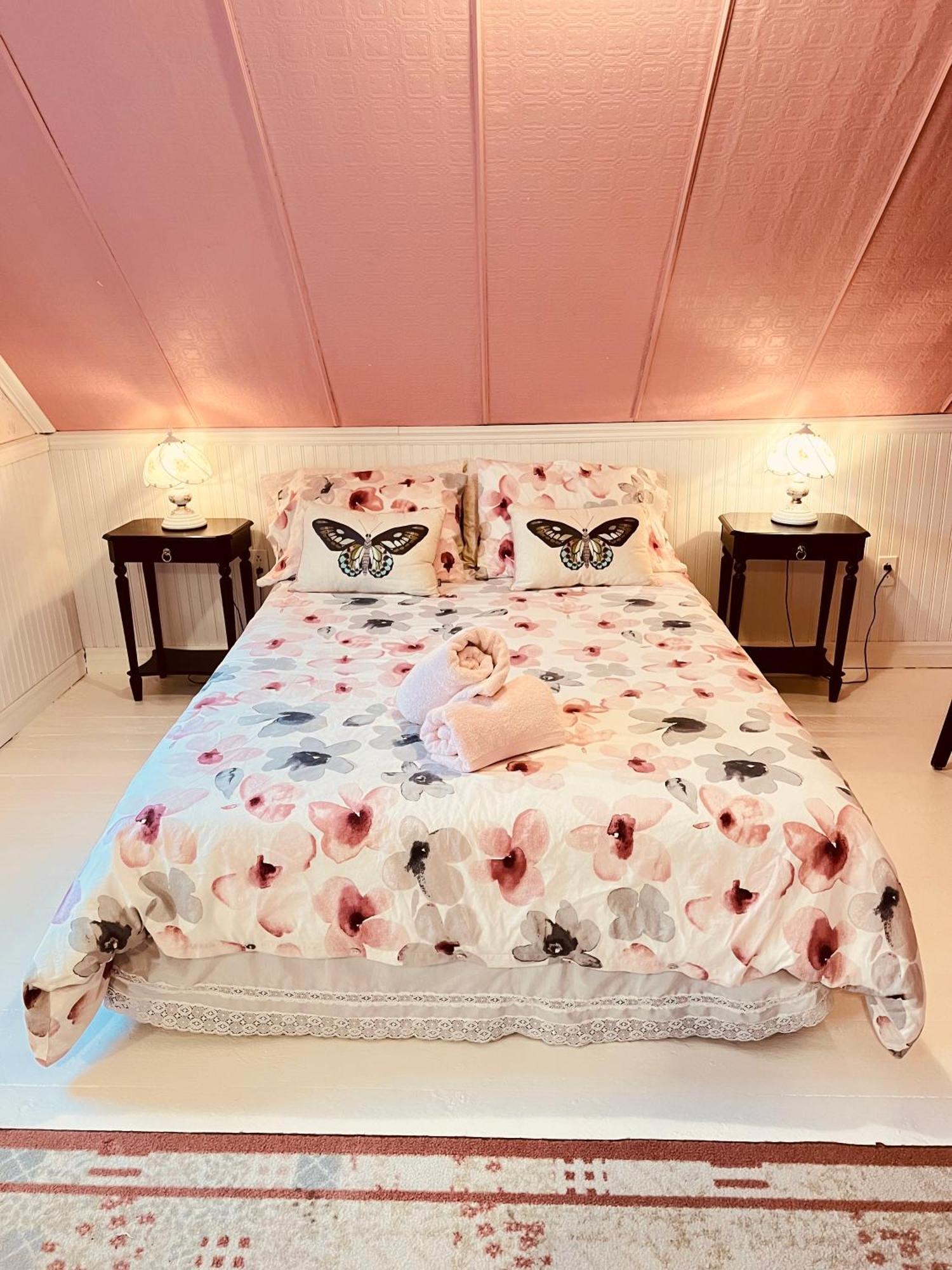 Bed & Cafe Petit Papillon Bed & Breakfast Grandes-Bergeronnes Phòng bức ảnh